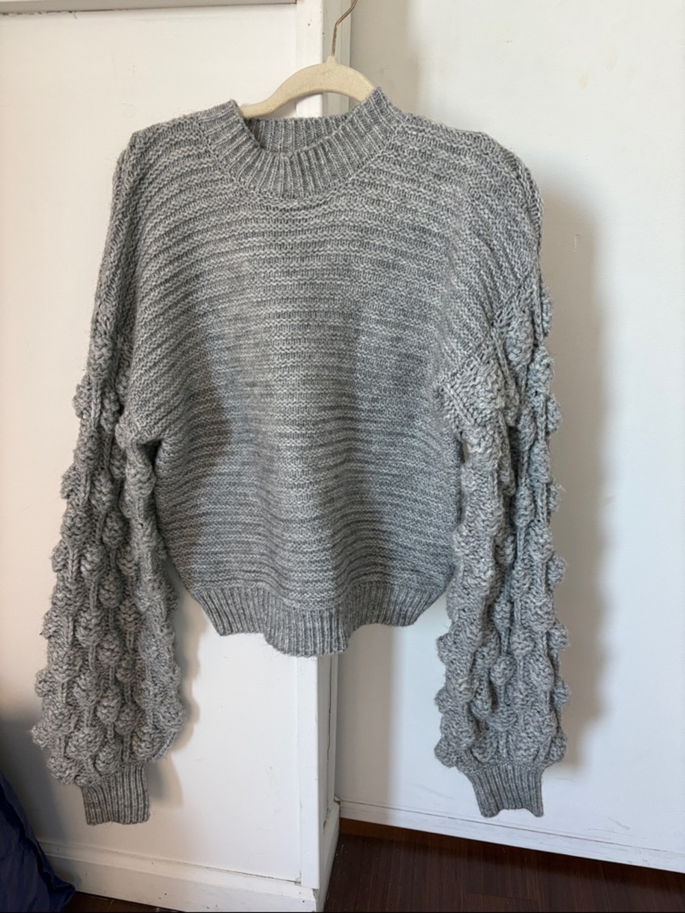 Gray Bubble-Sleeve Crewneck Sweater